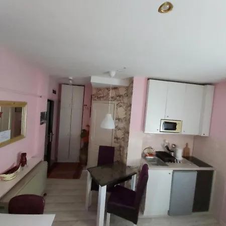 아파트 Keti 1 베오그라드